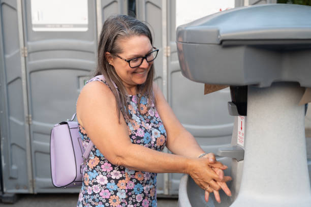 Best Affordable porta potty rental  in Independence, KS